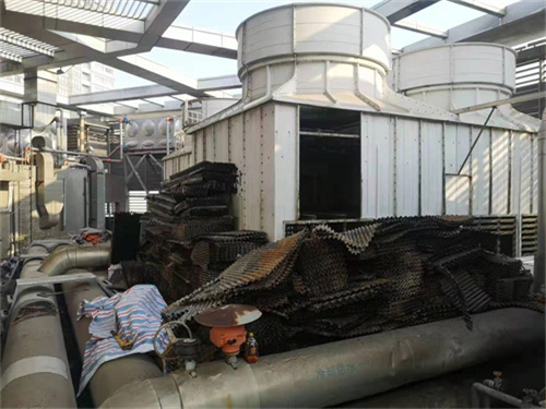 在冬季使用什么方法可以對(duì)閉式冷卻塔進(jìn)行防凍？,什么方的冬季是漫長(zhǎng)的