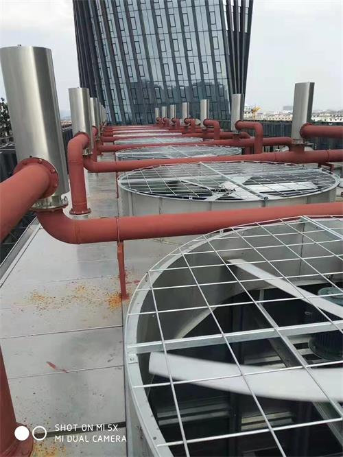 <a href=http://m.zuireng.com/tags/23_0.html target=_blank class=infotextkey>冷卻塔風(fēng)機(jī)</a>維修改造